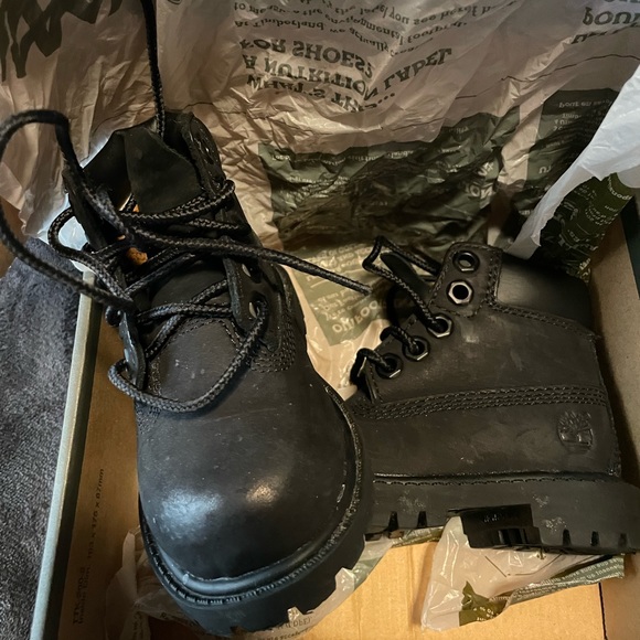 Timberland - Picture 2 of 5